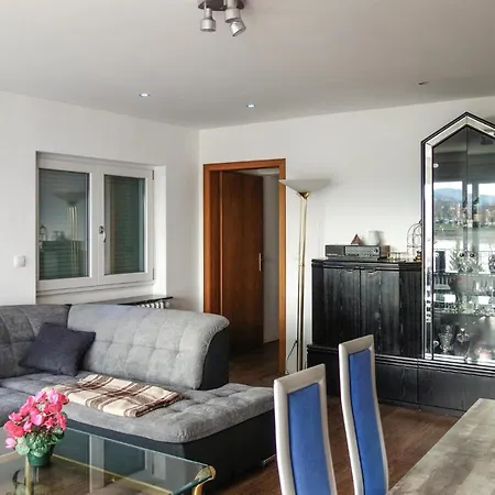Nice In With Wifi And 4 Bedrooms Kasbach-Ohlenberg