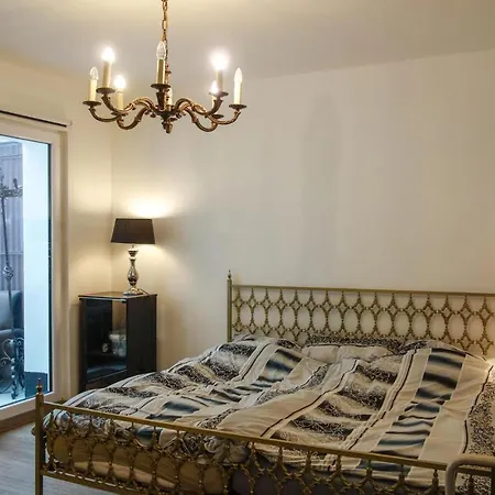 Nice In With Wifi And 4 Bedrooms Ferienhaus